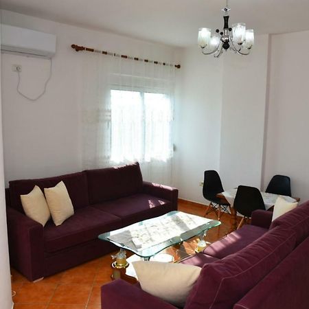 Gzim'S Apartment Durres Exterior photo