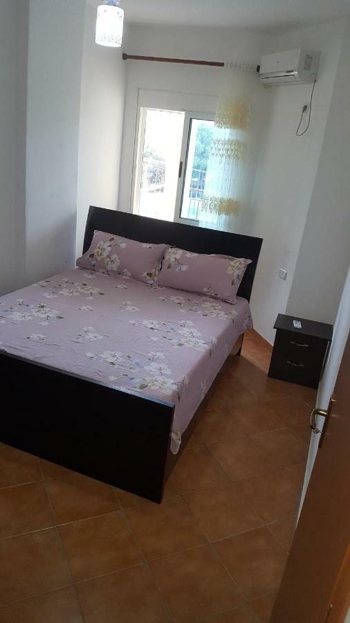 Gzim'S Apartment Durres Exterior photo